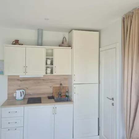 1 Apartamentai Prie Juros Apartment *